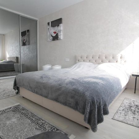 Ніжність Apartment Ривне Екстериор снимка